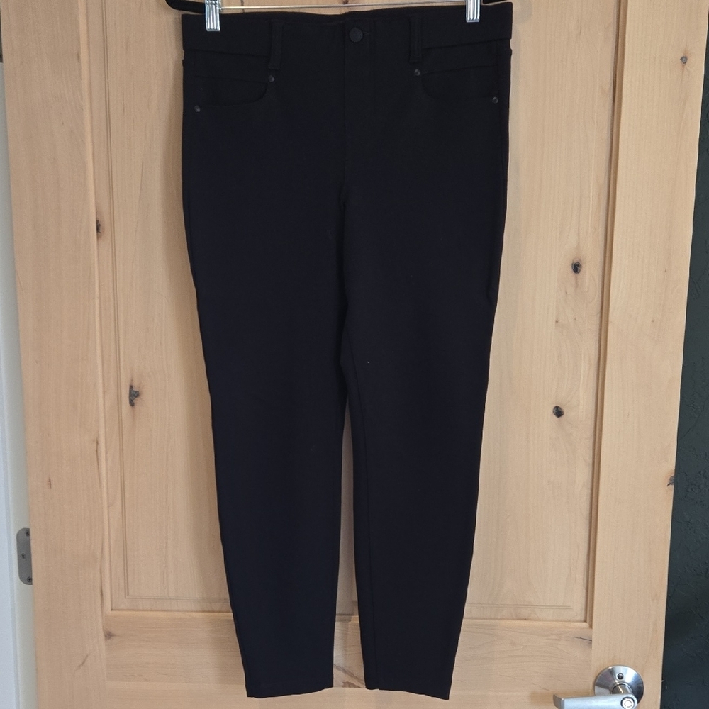 Liverpool Black Leggings